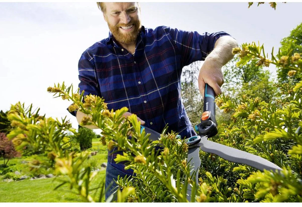 GARDENA - 2 In 1 EnergyCut Heggenschaar - 2.5x Meer Kracht - Totale Lengte 60 Cm - Afbeelding 2